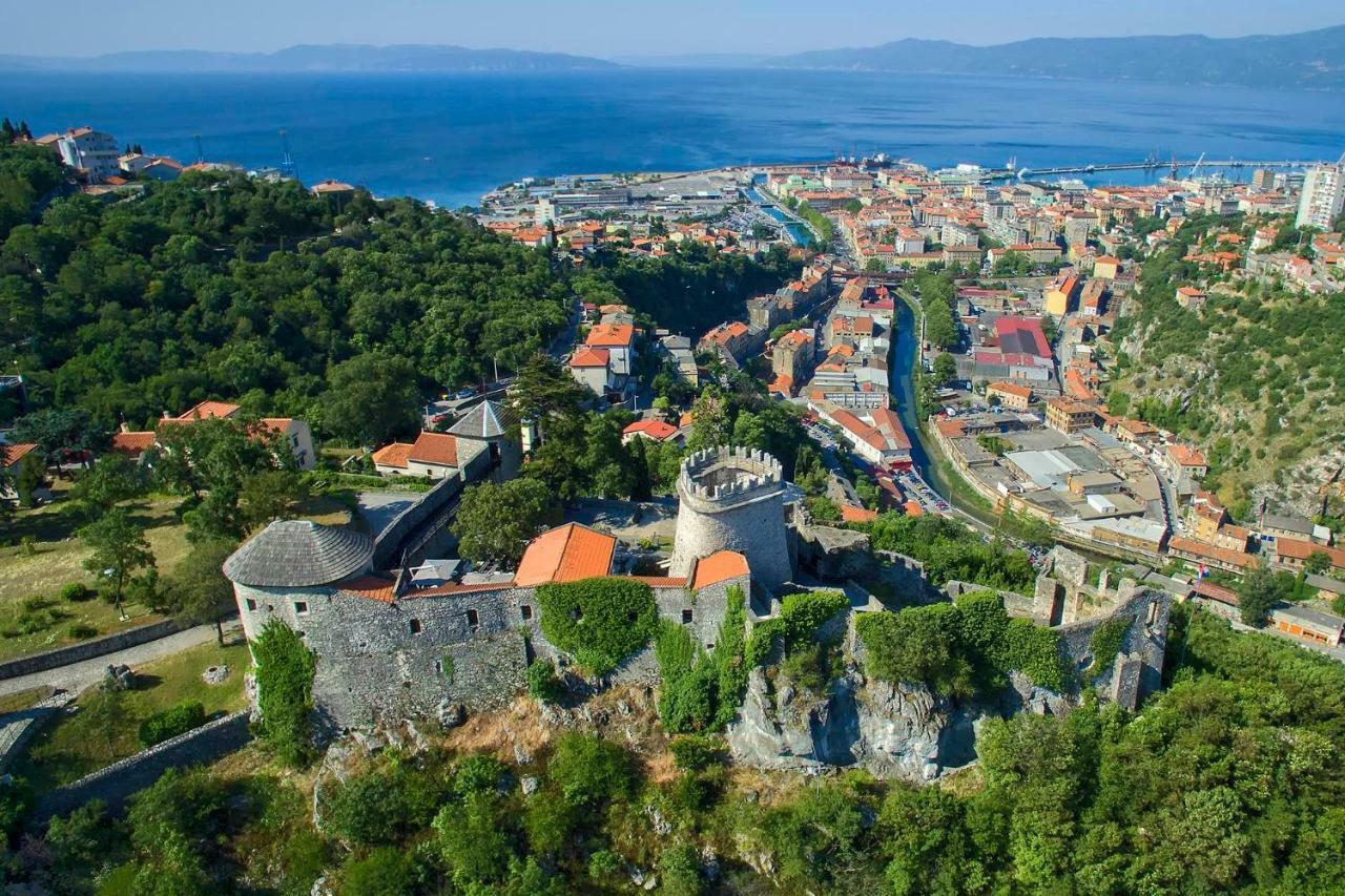 Apartment City Flower Rijeka Exteriör bild